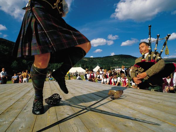 Dance event at the highland games