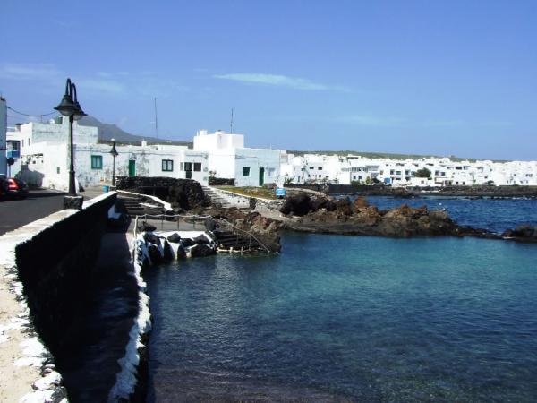 White houses in Arrieta