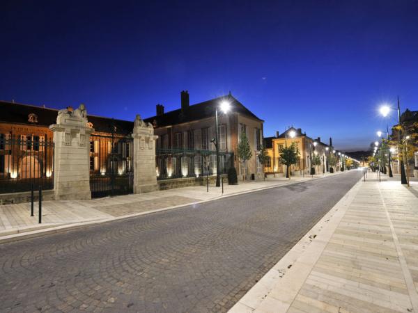 Champagne & Paris by Bike + Boat/ - Epernay - the Avenue de Champagne in the evening