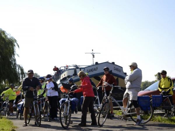 Gandalf with cyclists