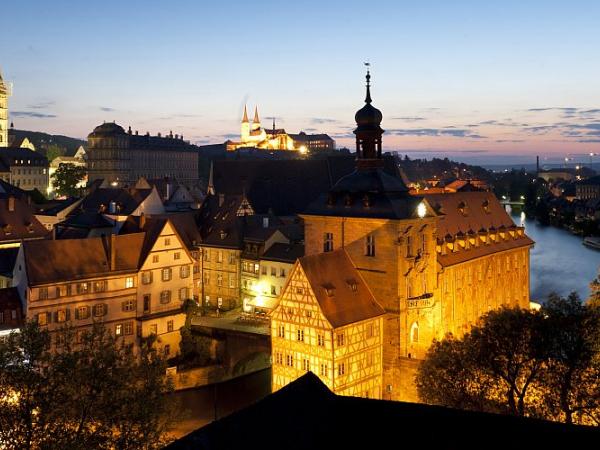 Abendlicher Blick ueber Bamberg