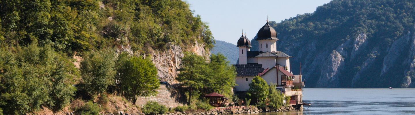 Kloster Mraconia am Donauufer