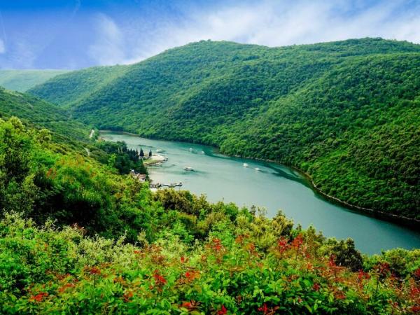 panoramic view to the Limski channel