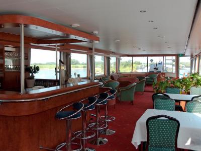 MV Fluvius bar and lounge