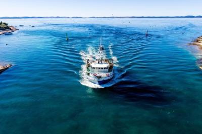 Fishing boat entering the port