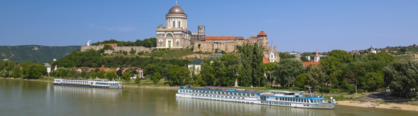 Swiss Crown vor der Kathedrale in Esztergom