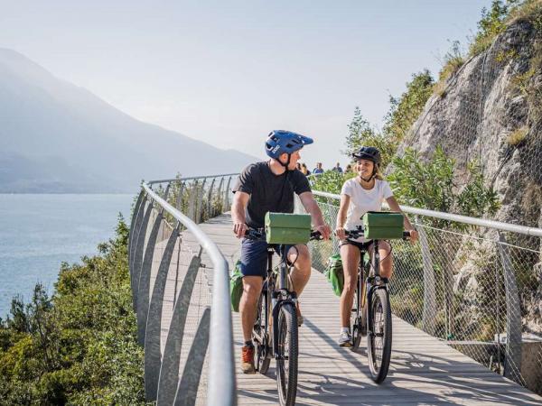 Cycling along the Lake