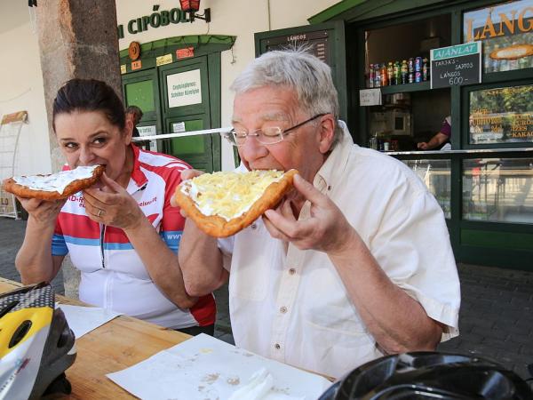 Ungarische Spezialitt - Langos