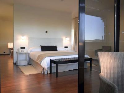 Marbella - parador de antequera - junior suite