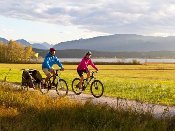 cyclists along the bike path in Bavaria